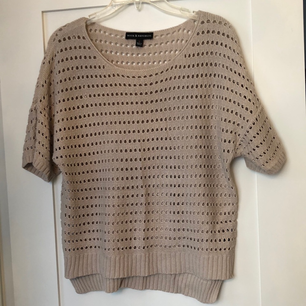 Rock & Republic short-sleeve sweater - Size Small